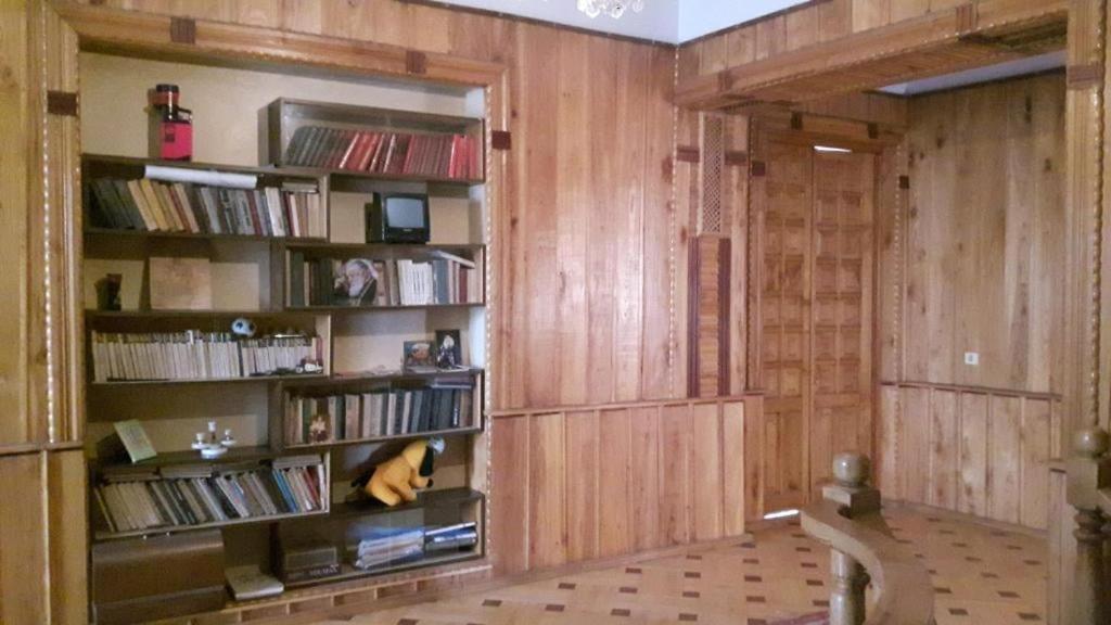 Hotel Guli Gori Esterno foto