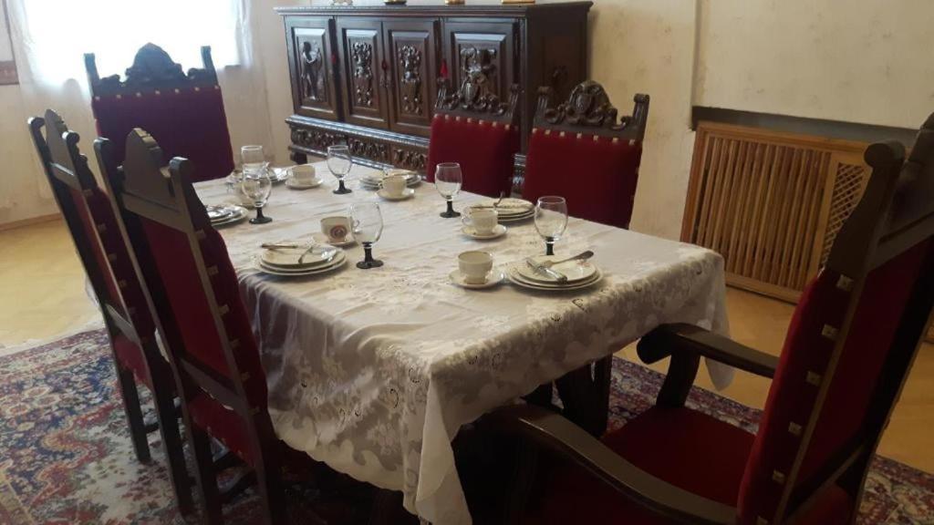 Hotel Guli Gori Esterno foto