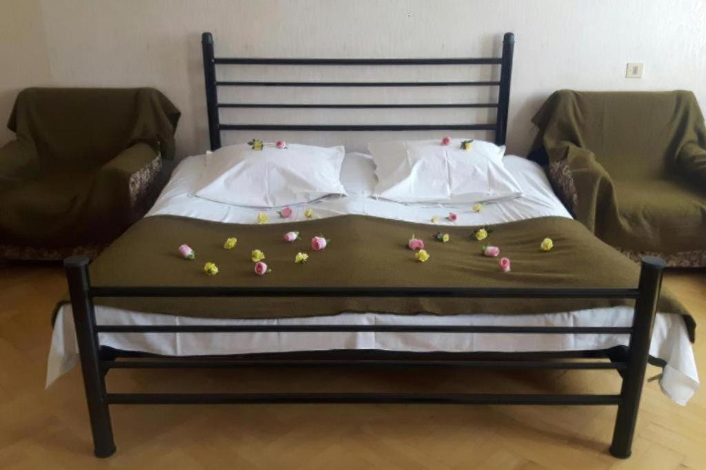 Hotel Guli Gori Esterno foto